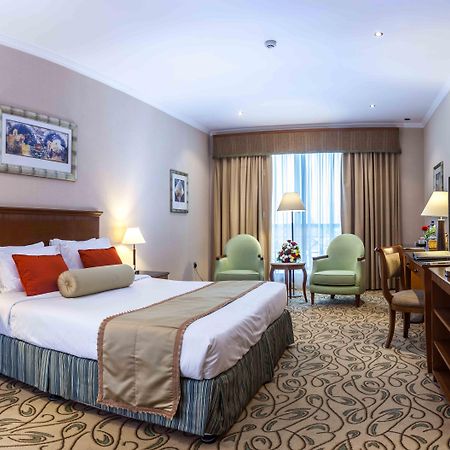 La Quinta By Wyndham Dubai Jumeirah Exterior photo