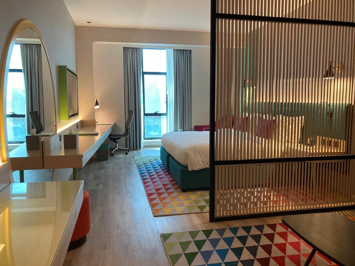 La Quinta By Wyndham Dubai Jumeirah Exterior photo
