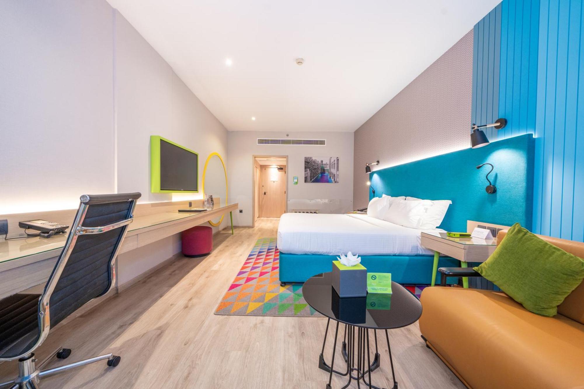 La Quinta By Wyndham Dubai Jumeirah Exterior photo