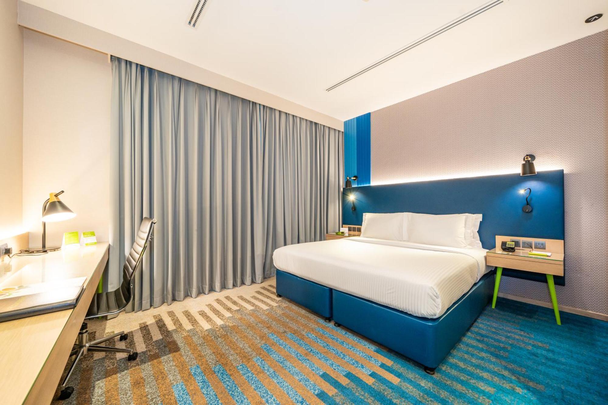 La Quinta By Wyndham Dubai Jumeirah Exterior photo