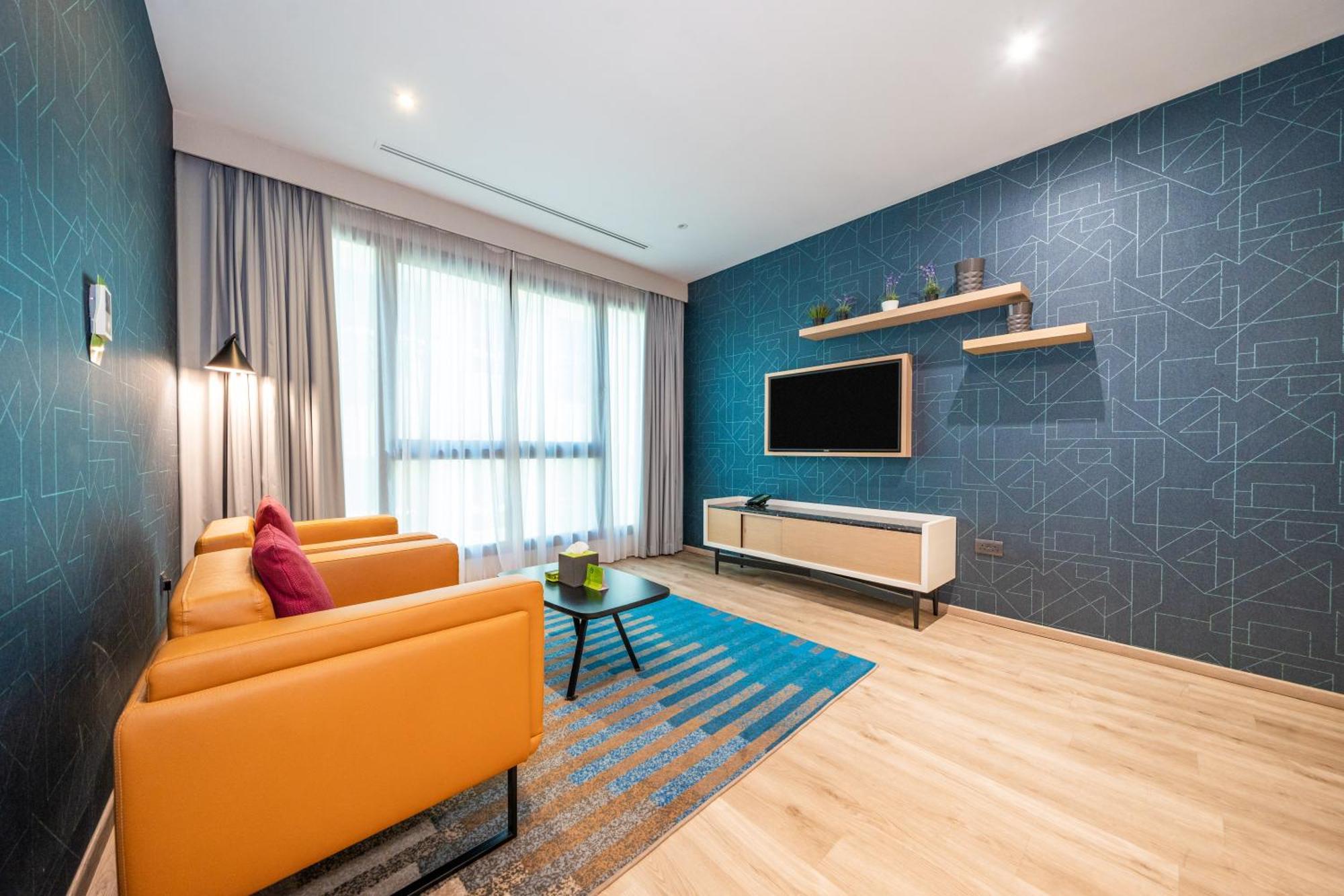 La Quinta By Wyndham Dubai Jumeirah Exterior photo